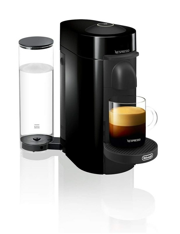 Кофемашина капсульная Delonghi Nespresso ENV150.B Vertuo Plus черный