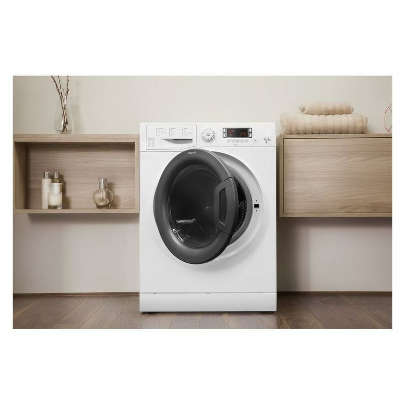 Стиральная машина с сушкой Hotpoint FDD 9640B EU