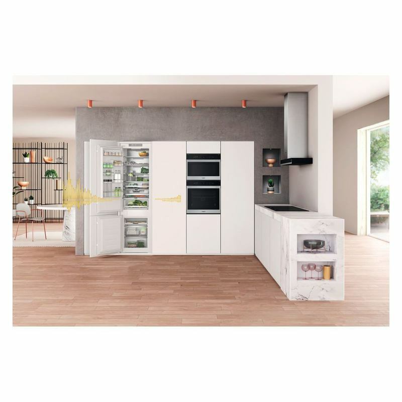 Встраиваемый холодильник Whirlpool WHC20 T573