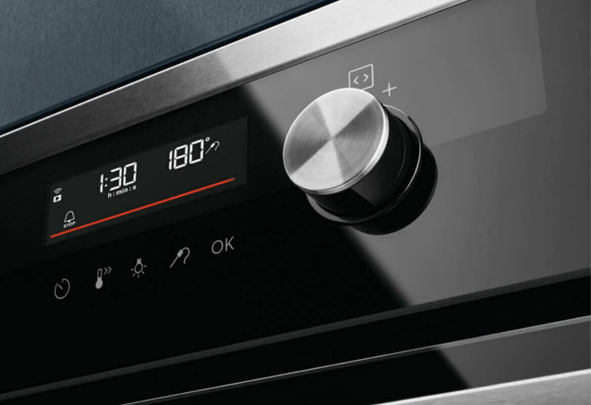 Встраиваемый электрический духовой шкаф с паром Electrolux OKD6P77WX нержавеющая сталь